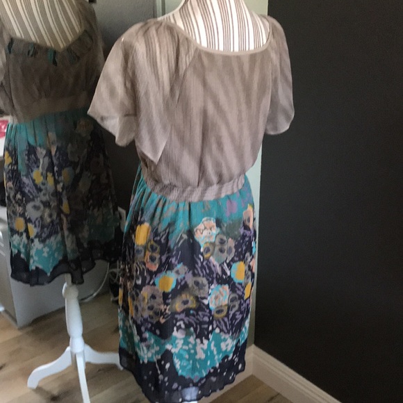 Manguun collection, stunning dress - Picture 6 of 6